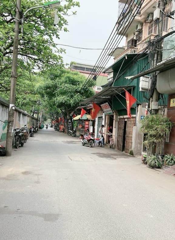 BÁN 50M2 ĐẤT – PHẠM VĂN ĐỒNG- CỔ NHUẾ - GIÁ HƠN 8 TỶ.